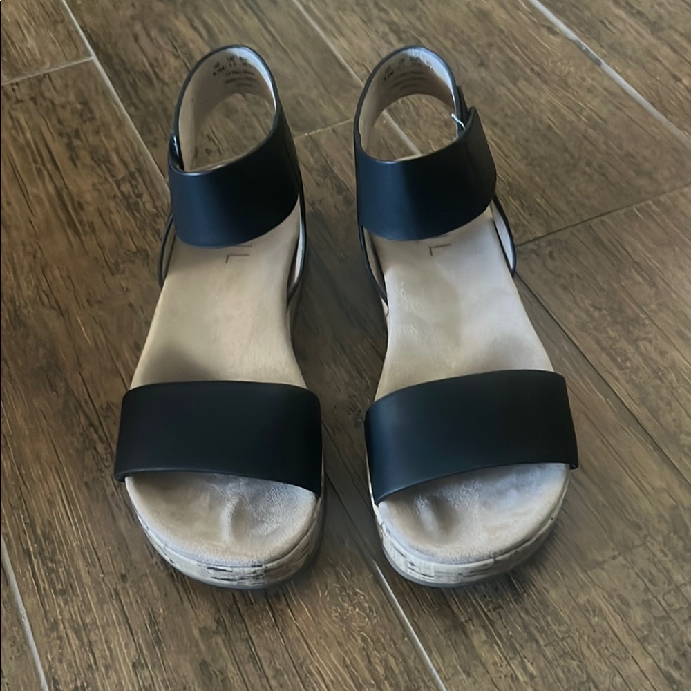 Black Women's Sandals